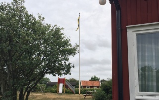 Sommarlägret bakom knuten